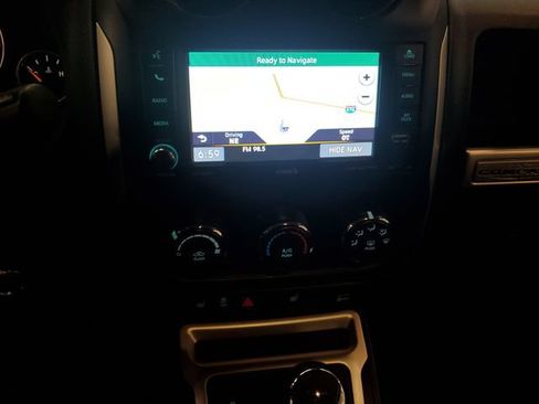 Used 2016 Jeep Compass High Altitude AWD/4WD image 18