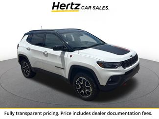 Used 2025 Jeep Compass Trailhawk AWD/4WD video 1