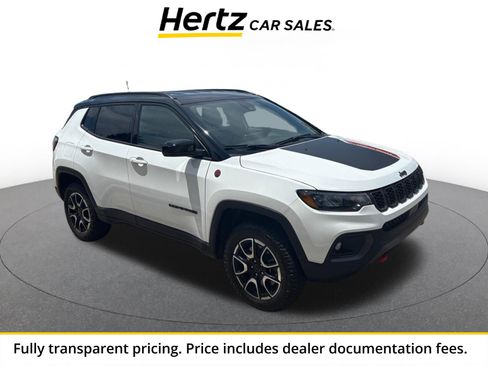 Used 2025 Jeep Compass Trailhawk AWD/4WD image 1