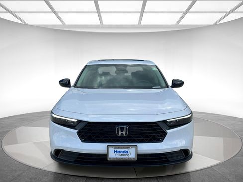 New 2025 Honda Accord SE image 6