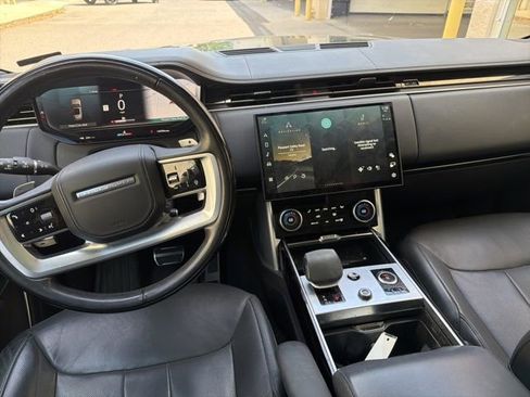 Used 2023 Land Rover Range Rover Long Wheelbase Autobiography image 11