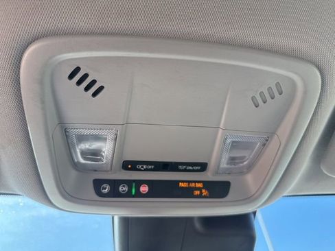 Used 2024 Chevrolet Malibu LT image 30