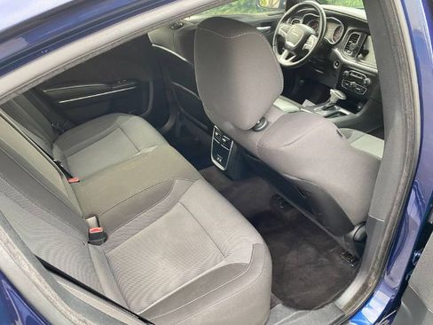 Used 2016 Dodge Charger SXT image 10