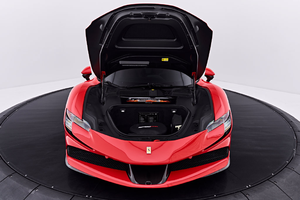 Used 2024 Ferrari SF90 Spider AWD/4WD image 44