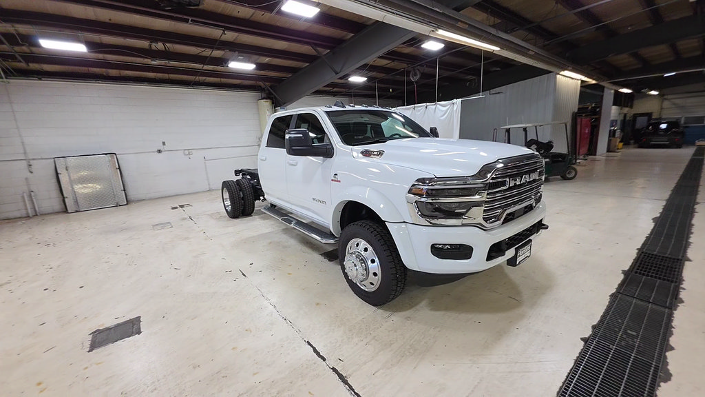 New 2026 RAM 5500 4x4 Crew Cab w/ Laramie Trim Package image 3