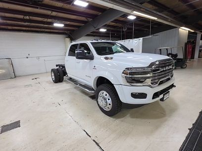 New 2026 RAM 5500 4x4 Crew Cab w/ Laramie Trim Package