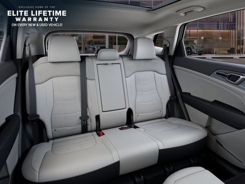 New 2026 Kia Sportage SX FWD image 17