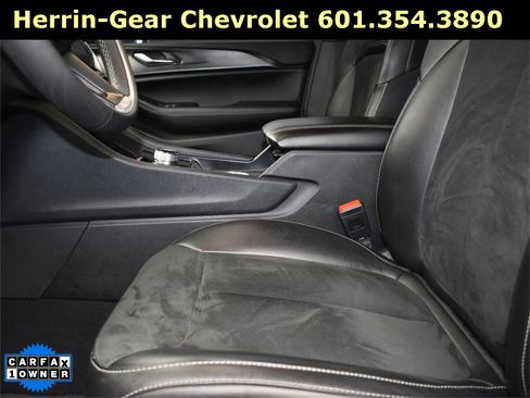 Used 2025 Jeep Grand Cherokee Altitude image 4