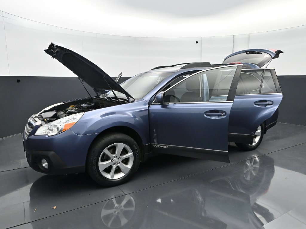 Used 2013 Subaru Outback Wilderness AWD/4WD image 29