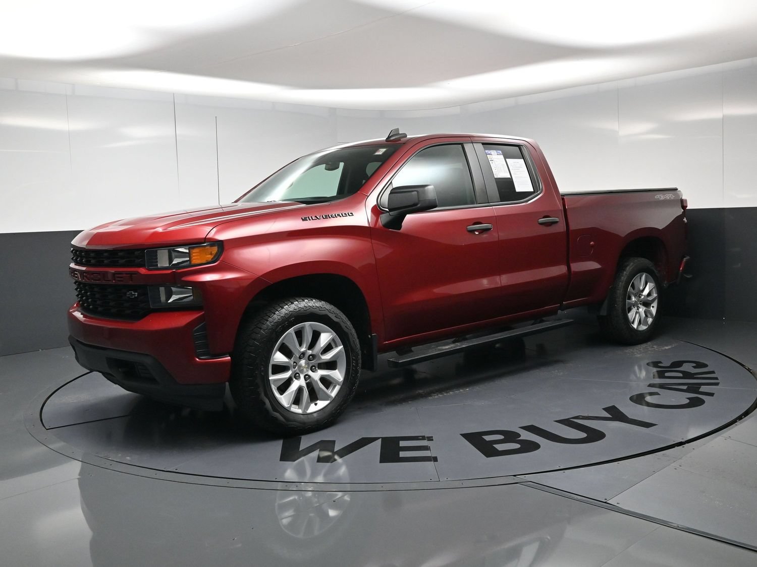 Used 2020 Chevrolet Silverado 1500 Custom w/ Custom Value Package AWD/4WD image 11