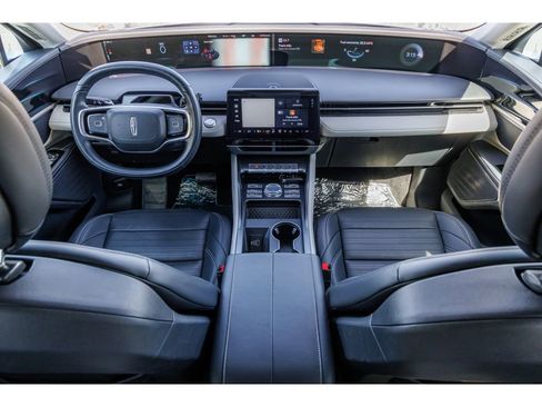 Used 2024 Lincoln Nautilus Reserve AWD/4WD image 12