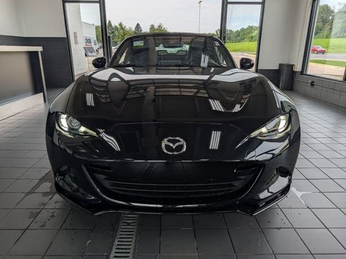 New 2026 MAZDA MX-5 Miata Grand Touring w/ Appearance Package RWD image 9