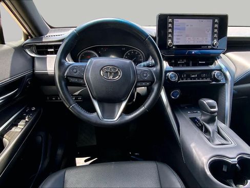 Used 2021 Toyota Venza XLE w/ Softex Package AWD/4WD image 6