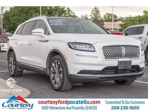 Used 2022 Lincoln Nautilus Reserve w/ Class II Trailer Tow Package AWD/4WD image 1