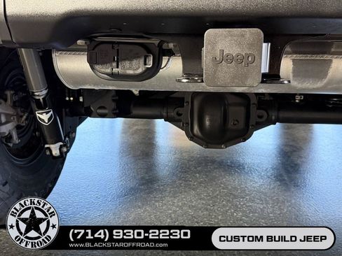 Used 2024 Jeep Wrangler Unlimited Rubicon 4xe w/ Capability Package AWD/4WD image 12