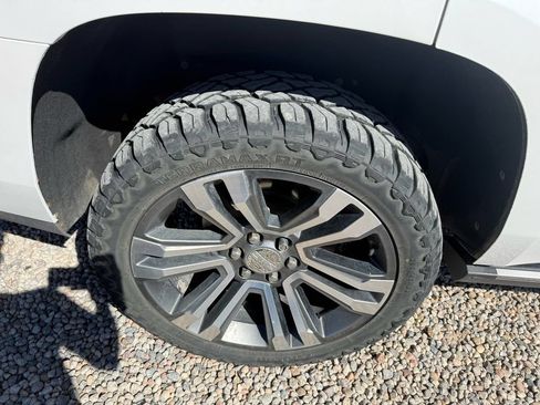 Used 2019 GMC Yukon Denali w/ Denali Ultimate Package AWD/4WD image 36