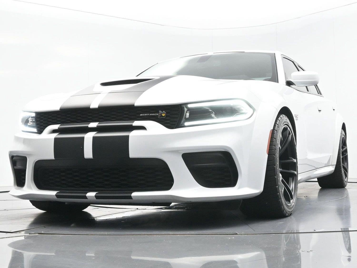 Used 2022 Dodge Charger Scat Pack RWD image 39