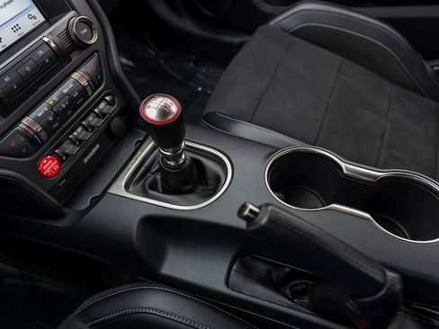 Used 2017 Ford Mustang Shelby GT350 image 38