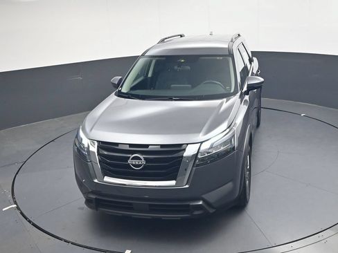 Used 2025 Nissan Pathfinder SV FWD image 39