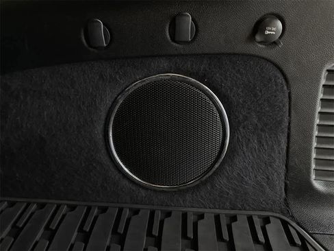 Used 2019 Jeep Grand Cherokee Overland image 28