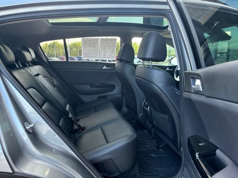 Used 2022 Kia Sportage EX AWD/4WD image 15