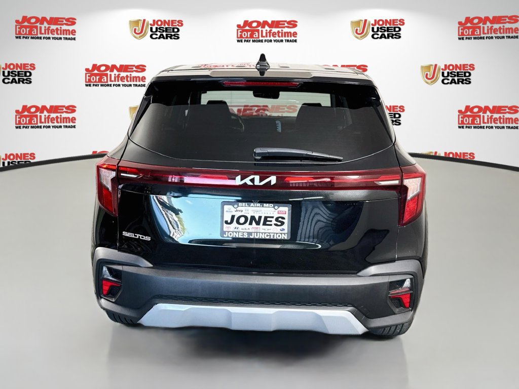 Used 2026 Kia Seltos LX FWD image 14