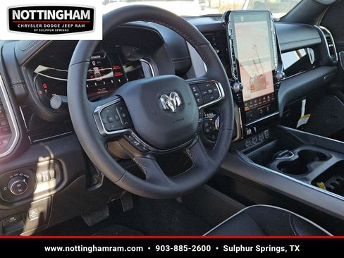 Used 2025 RAM 1500 Laramie image 24