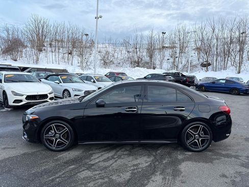 Used 2022 Mercedes-Benz A 220 4MATIC w/ AMG Line image 4