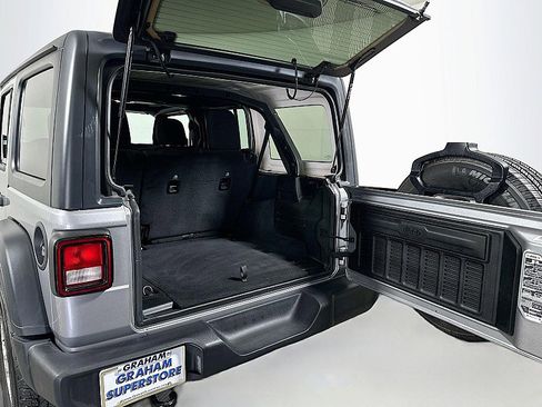 Used 2020 Jeep Wrangler Unlimited Sport S image 24