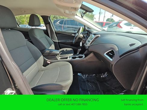 Used 2017 Chevrolet Cruze LS image 15