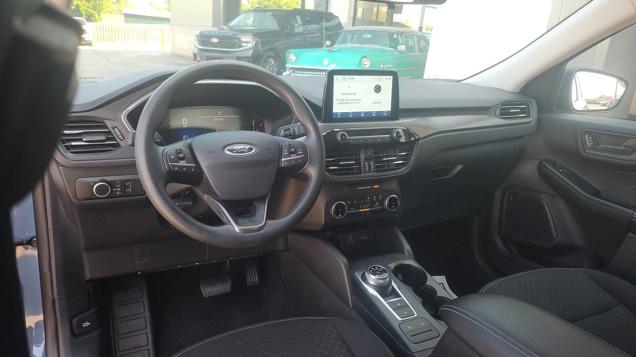 Used 2025 Ford Escape Active FWD image 14