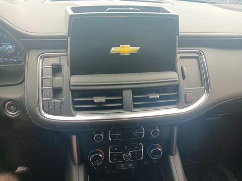 Used 2024 Chevrolet Tahoe Z71 w/ Luxury Package AWD/4WD image 13