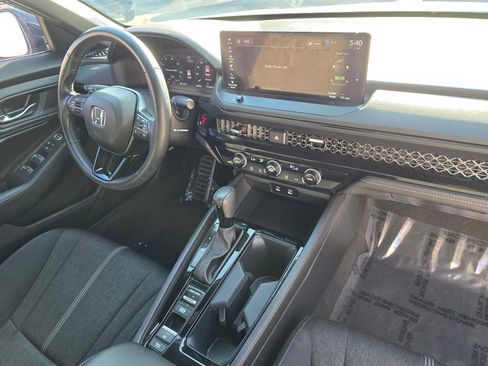 Used 2024 Honda Accord Sport image 10