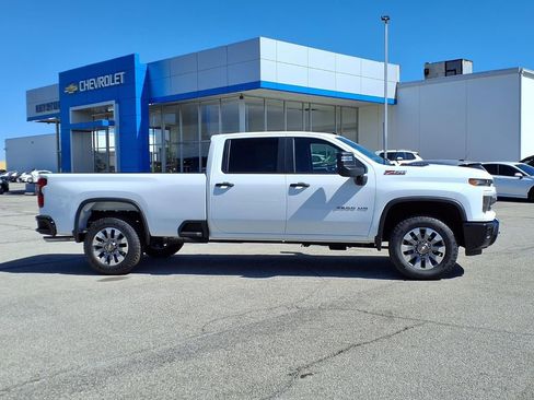 New 2026 Chevrolet Silverado 2500 Custom w/ Custom Convenience Package image 8
