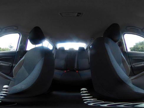 Used 2025 Nissan Versa SV FWD image 40