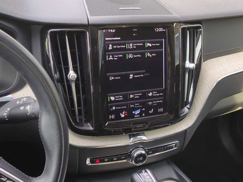 Used 2021 Volvo XC60 T5 Inscription image 29