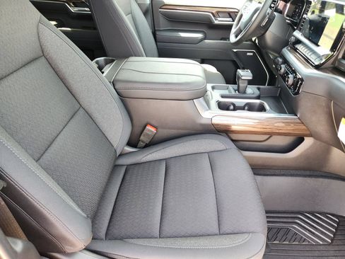 New 2026 Chevrolet Silverado 1500 LT Trail Boss w/ Convenience Package II AWD/4WD image 14