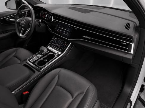 Used 2021 Audi Q7 2.0T Premium Plus w/ Executive Package AWD/4WD image 21