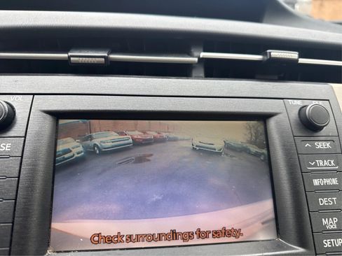 Used 2010 Toyota Prius Three image 27