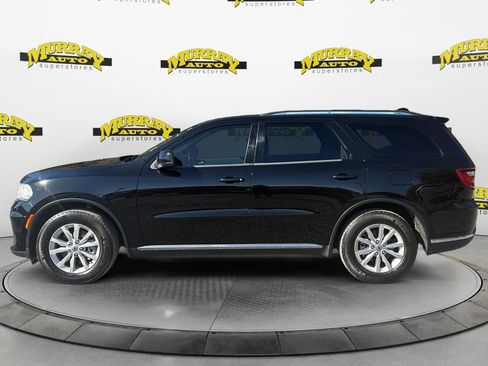 Used 2024 Dodge Durango SXT w/ 3rd Row Seating Group image 2