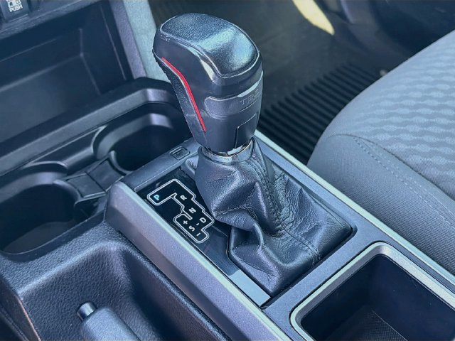 Used 2021 Toyota Tacoma SR5 RWD image 16