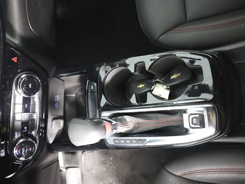 Used 2024 Chevrolet Trax RS image 10