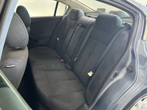 Used 2010 Nissan Altima 2.5 S FWD image 19