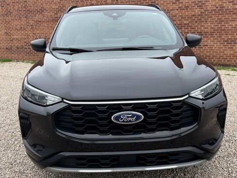 Certified 2023 Ford Escape ST-Line w/ Tech Pack #1 image 13