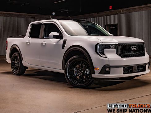 Used 2025 Ford Maverick Lobo image 1