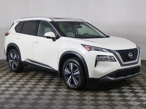 Used 2023 Nissan Rogue SL AWD/4WD image 2