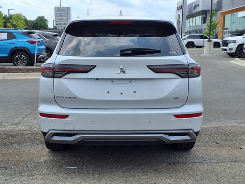 Used 2025 Mitsubishi Outlander SE AWD/4WD image 21