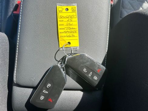 Used 2025 Volkswagen Tiguan S w/ 18" Wheel Package image 56