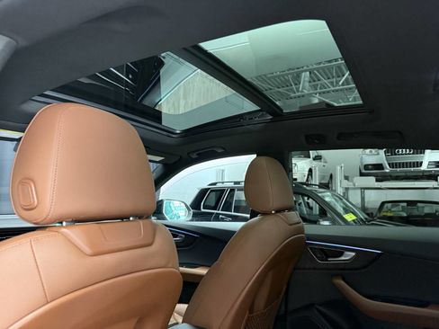 Used 2019 Audi Q8 Premium Plus image 21