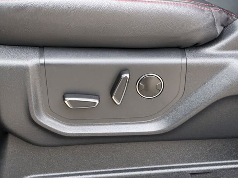 Used 2024 Ford Expedition Limited RWD image 17